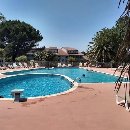 Vue Golf Dans Residence Nature 