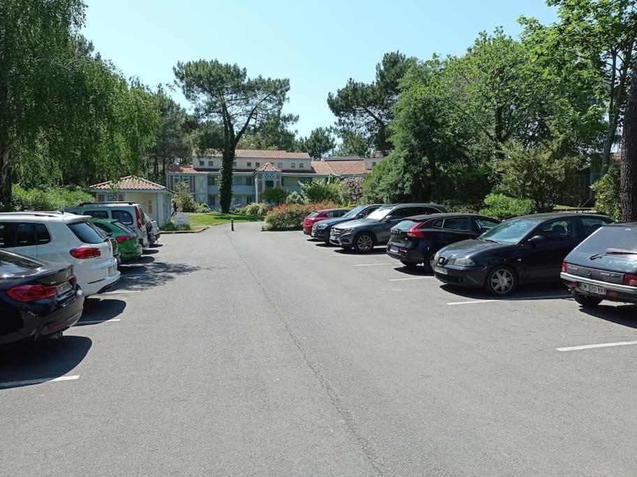 Appartement Vue Golf Dans Résidence Nature Sympalappart