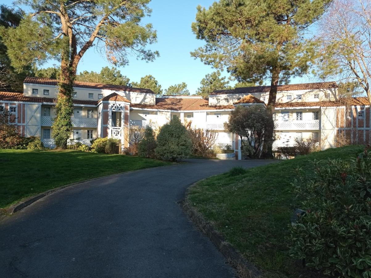 Vue Golf Dans Résidence Nature Sympalappart Appartement